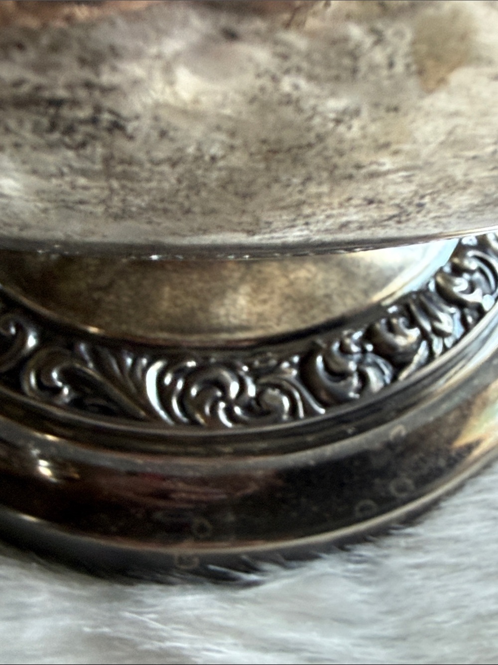 Vintage Champagne Bucket Decorative Urn with Ornate Handles - Picture 3 of 6